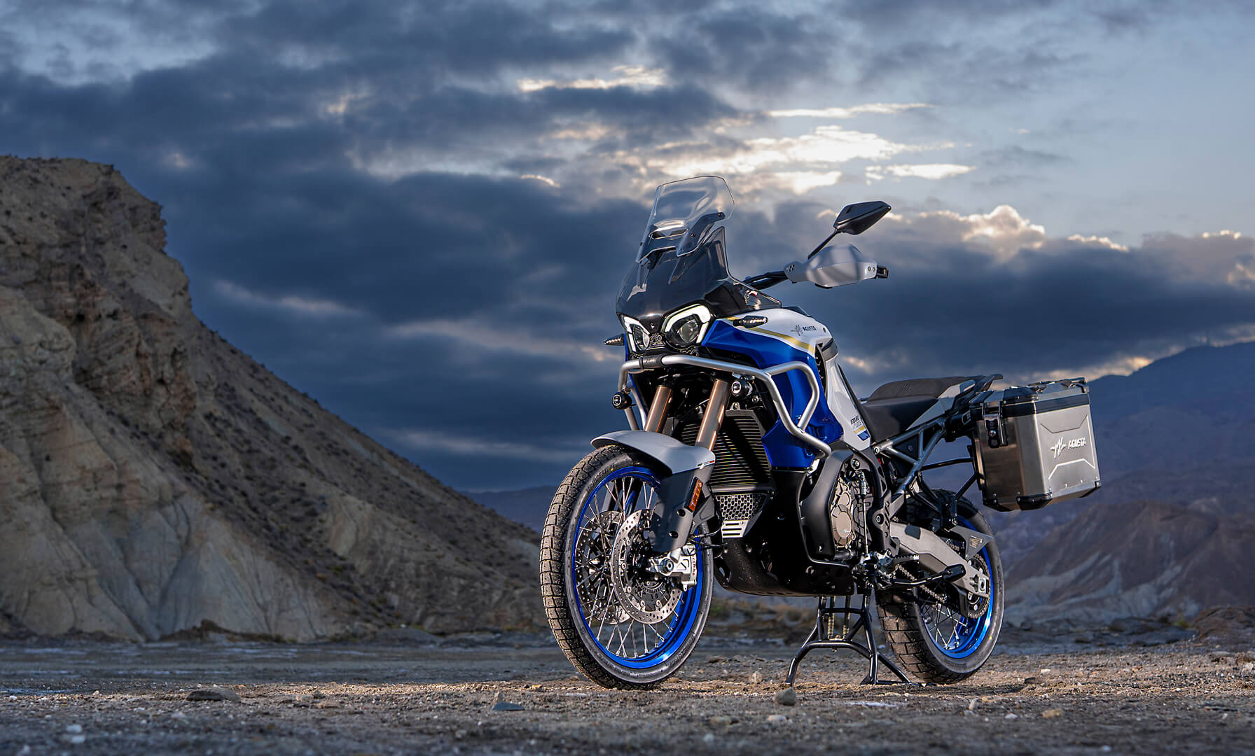Enduro Veloce, official photograph 5 of 10