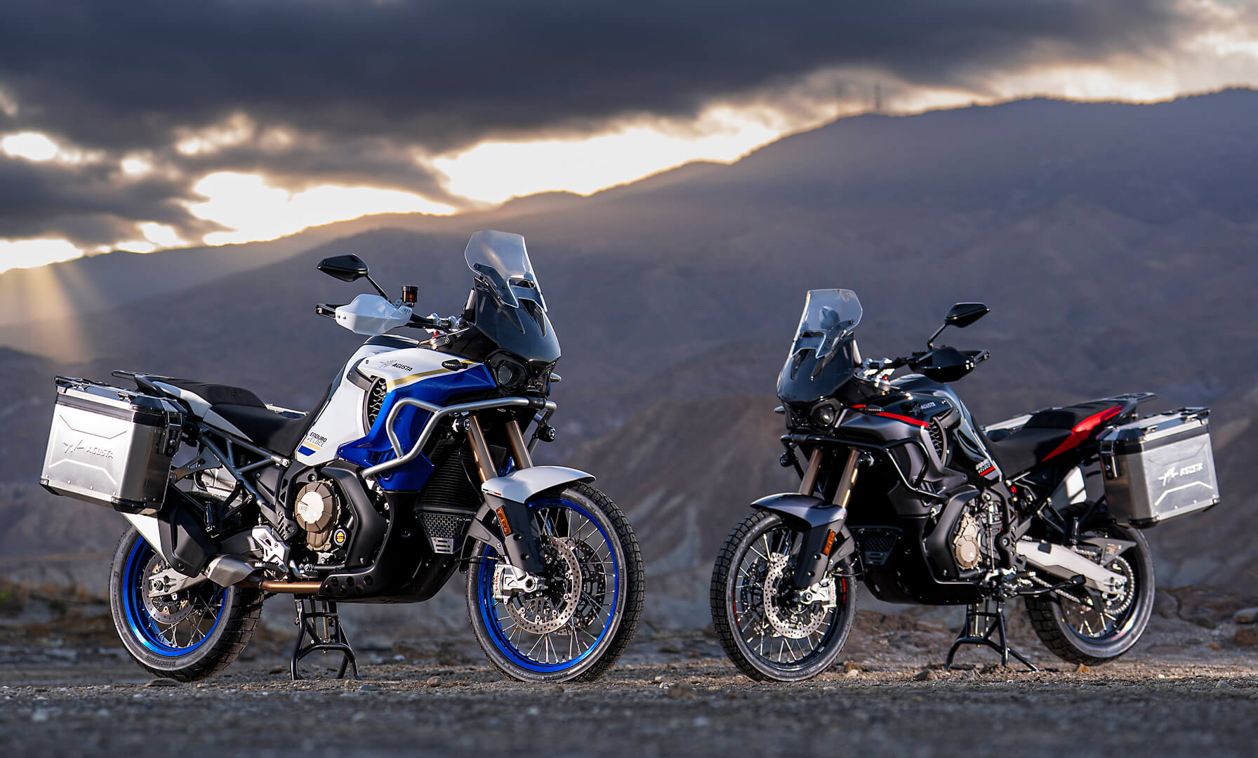 Enduro Veloce, official photograph 6 of 10