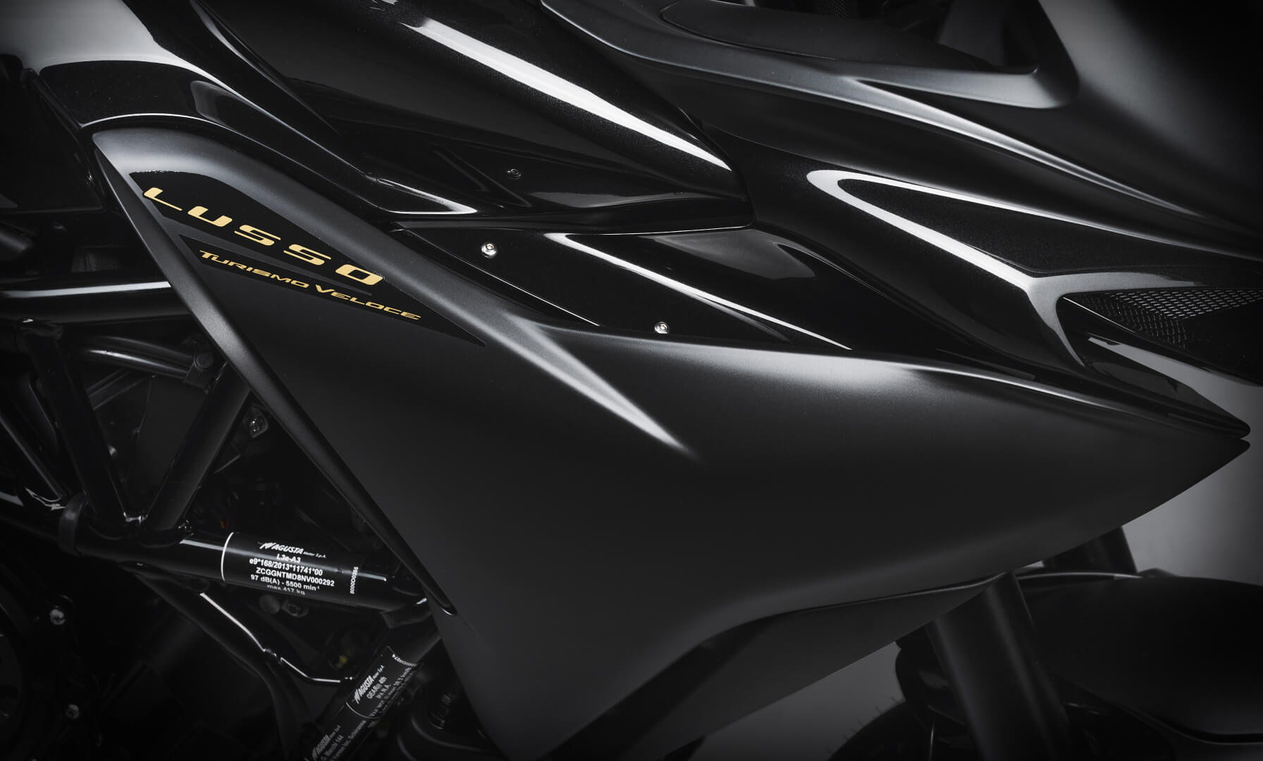 Turismo Veloce Lusso SCS, official photograph 8 of 21